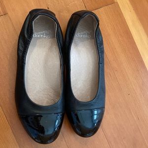 Dansko Black Lisanne Ballet Flats Shoes 37 Leather Cap Toe Comfort Memory Foam